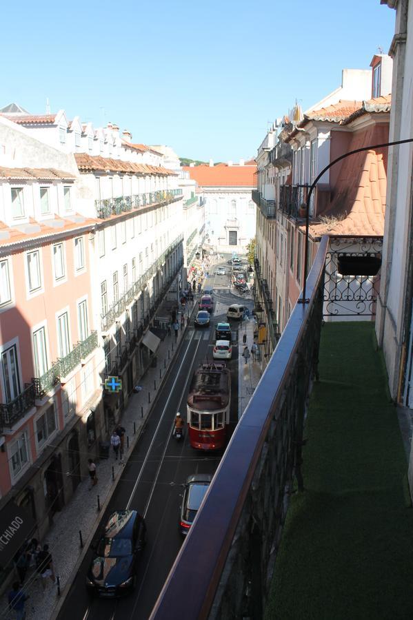 Surf In Chiado Hostel Lisbon Exterior photo